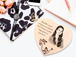 Women’s Day Gift Heart Shaped Engraved Perso...